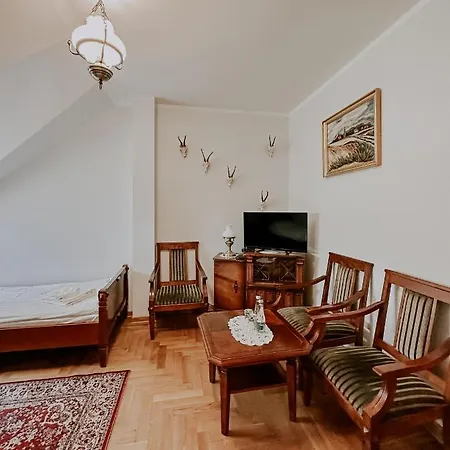 Dwór Mościbrody Inn