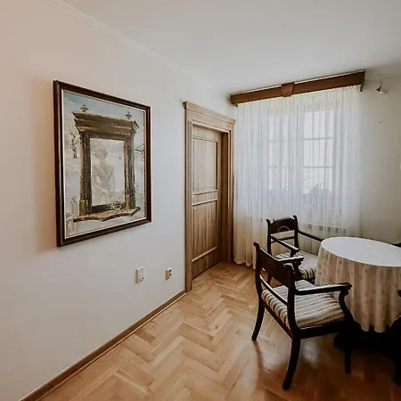 Dwór Mościbrody Inn *