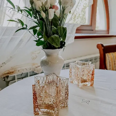 여관 Dwor Moscibrody